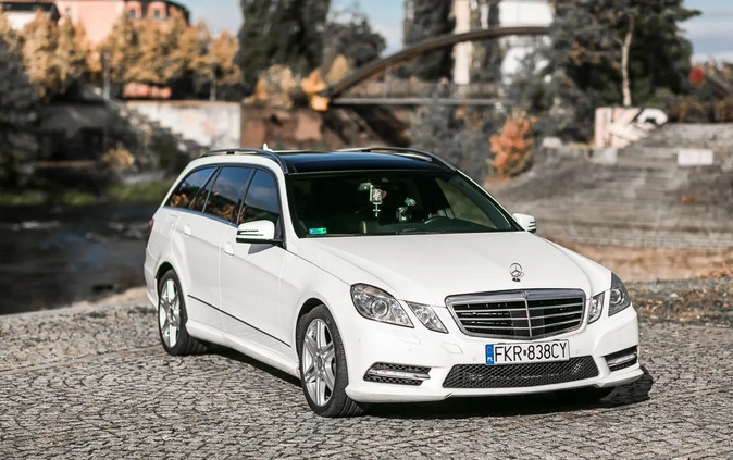 Mercedes-Benz Klasa E cena 51900 przebieg: 340000, rok produkcji 2012 z Góra małe 667